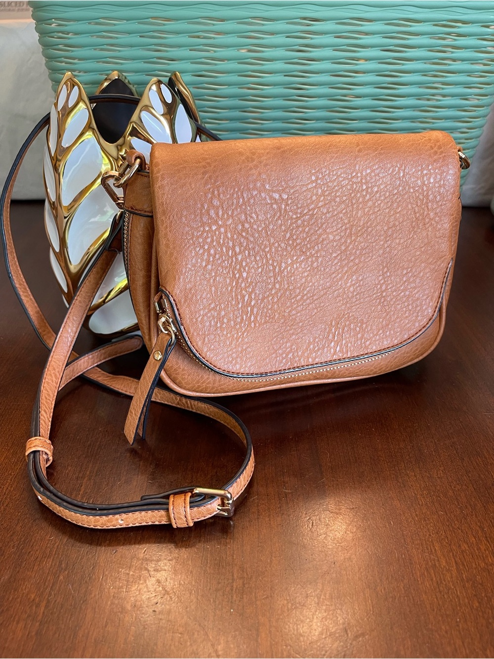 Moda Luxe Henri Tan Fold over Crossbody Bag Faux Leather - Picture 2 of 11